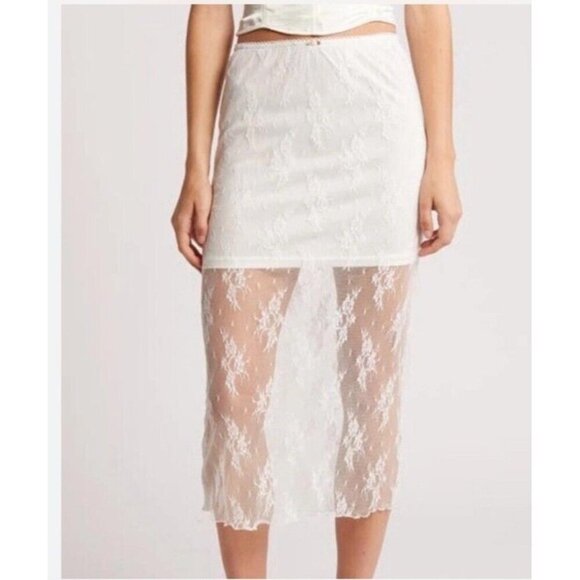 All in Favor Dresses & Skirts - All In Favor White Lace Midi Skirt Small Sheer Overlay Lined NWOT Cottagecore